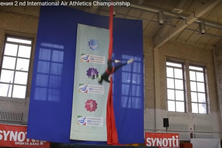 Разбившаяся в Риге российская гимнастка рассказала о своем состоянии (ВИДЕО)