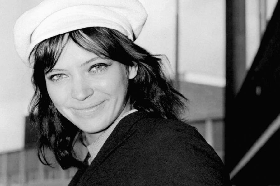 Во Франции скончалась от рака актриса Анна Карина