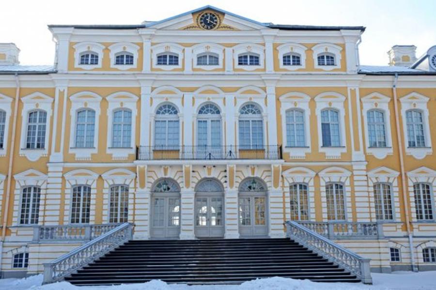 Крыша поехала: освоят 1,5 млн евро для Рундальского дворца