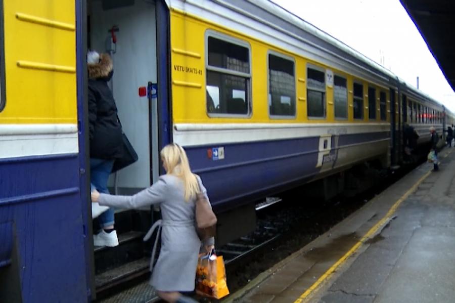 Санкции США ударили вновь: Латвия может потерять треть дизельных поездов