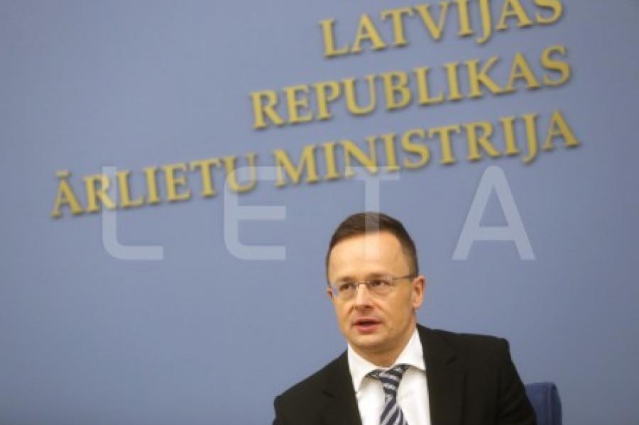 Министры иностранных дел Латвии и Венгрии раскритиковали систему квот на беженцев
