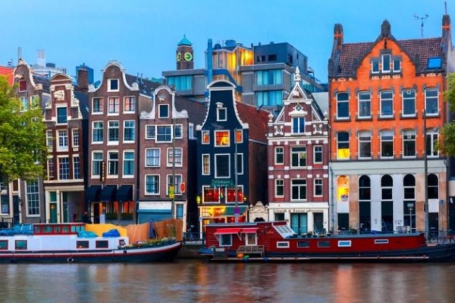 Власти Амстердама выкупят долги молодежи, чтобы "избавить ее от стресса" 