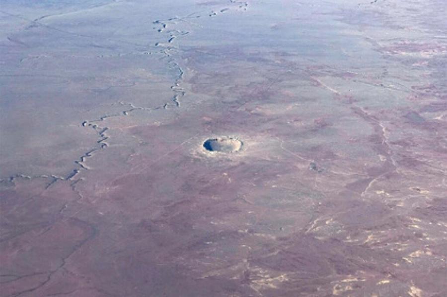 Обнаружен самый древний гигантский кратер на Земле