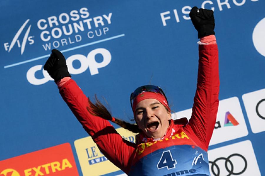 Российская лыжница завоевала золото на этапе Кубка мира
