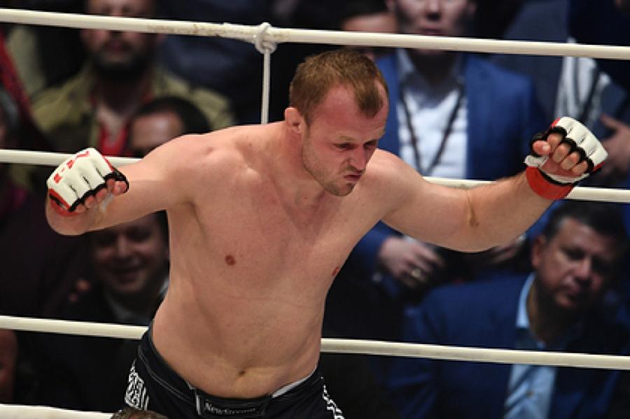 Российский боец Шлеменко начал переговоры с UFC
