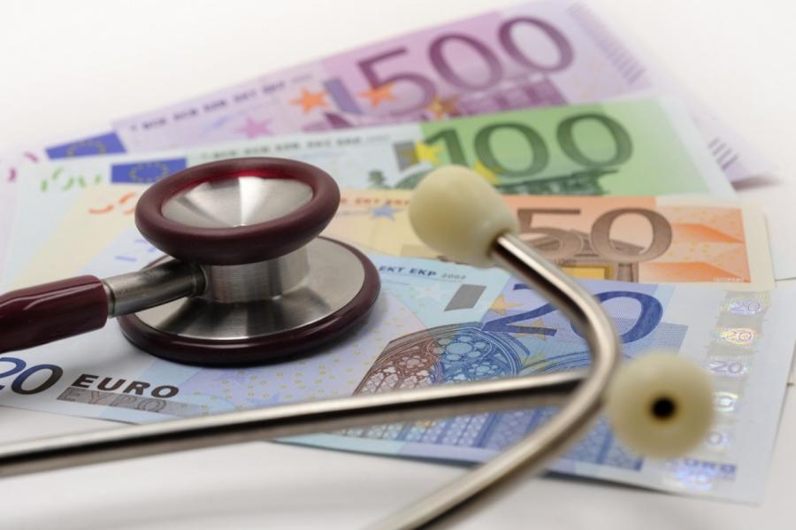 Зарплаты медиков: врачей и медсестер оплатят по-новому