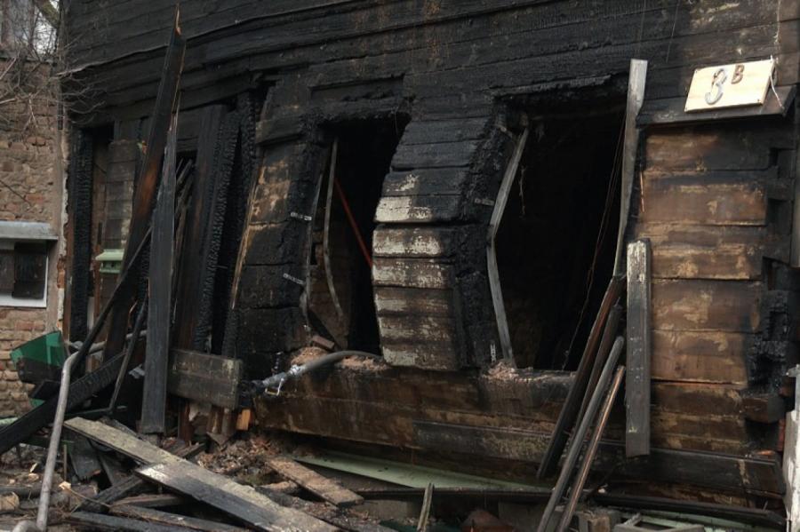 Взрыв дома в Риге: живущие в гараже после трагедии пенсионеры просят помощи