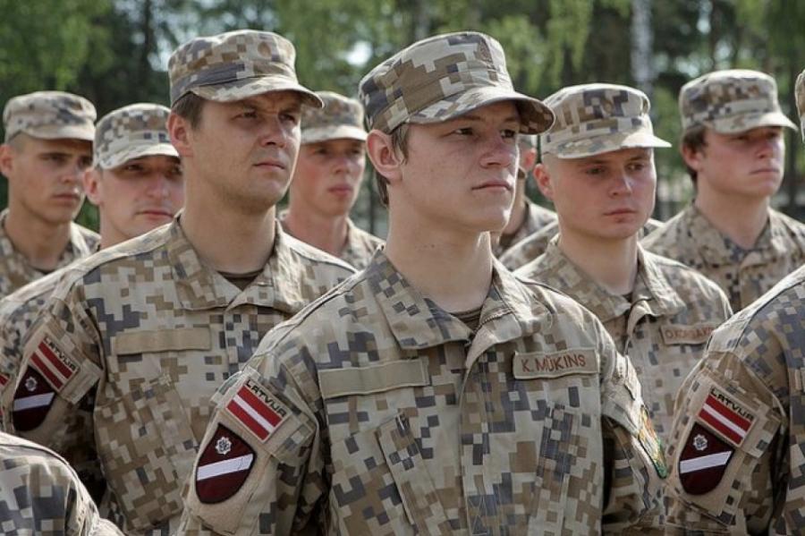 Генерал о готовности к войне: латвийские военные должны быть как самураи