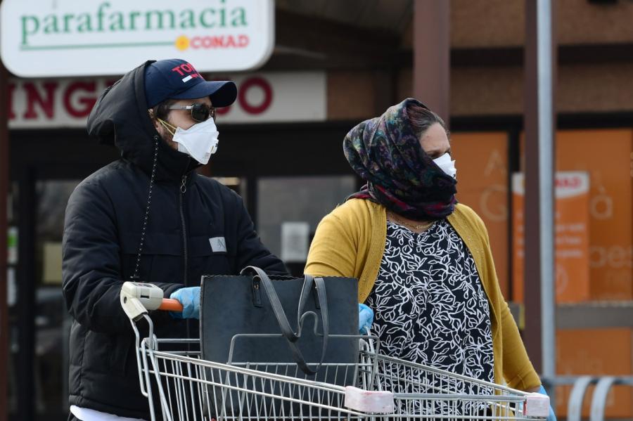 Италия посажена на карантин: в стране разбушевался коронавирус