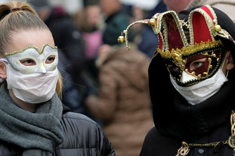 В Италии из-за коронавируса раньше срока завершили Венецианский карнавал