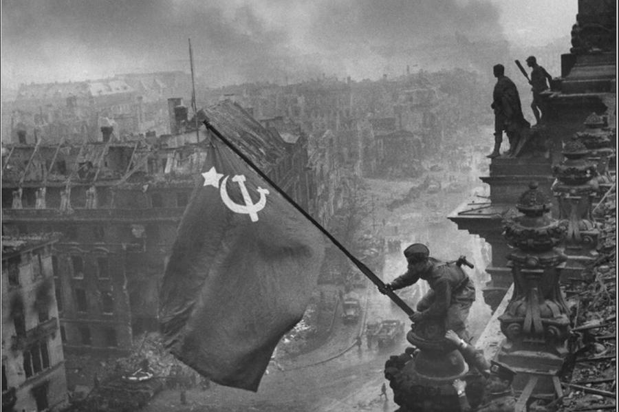 Британский историк: исход войны решила не Красная Армия