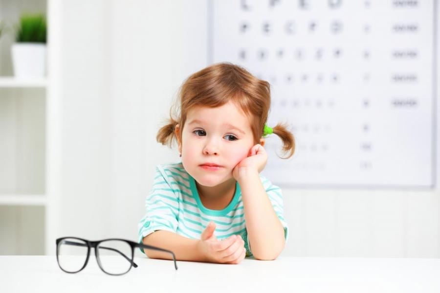 Как понять, что у ребенка портится зрение