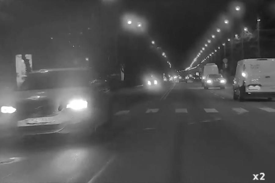 Убегая от полиции в Риге, пьяный водитель разогнался до 170 км/ч (+ВИДЕО)