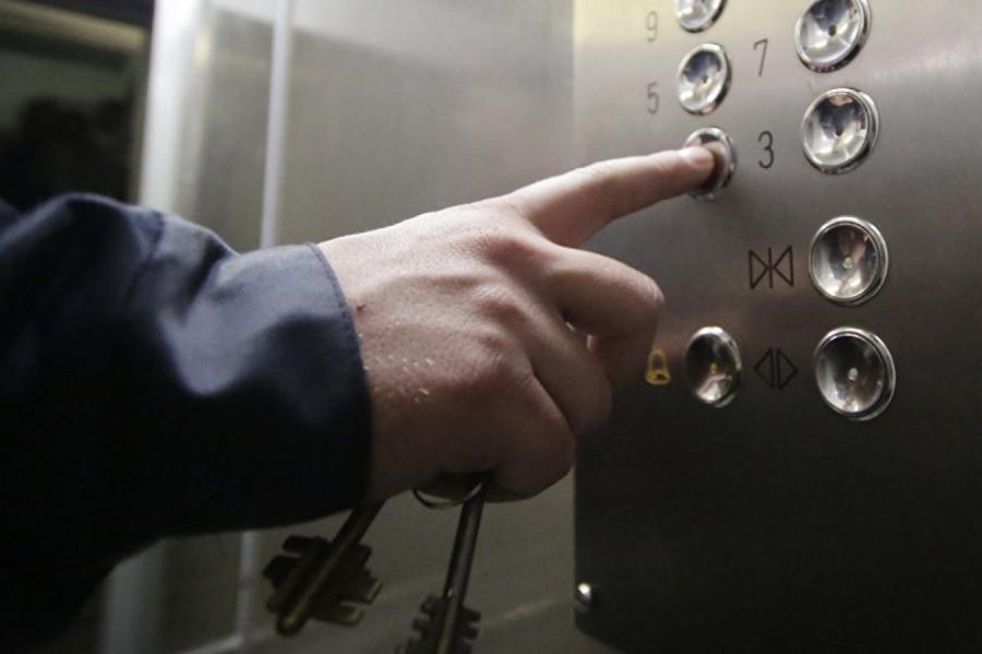 Лифт, подъезд и банкоматы: 3 лайфхака для жизни, которыми делятся люди