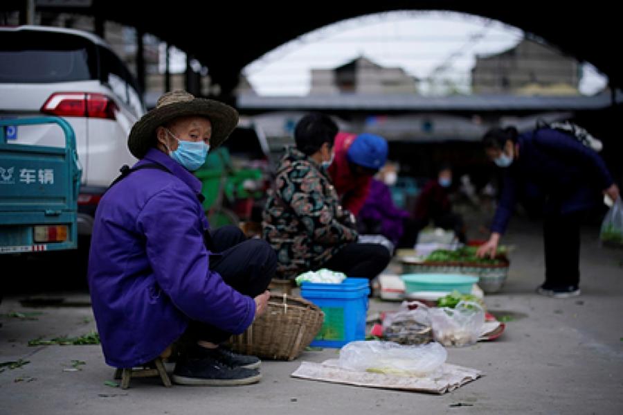 В Китае за сутки коронавирусом заразился всего один человек
