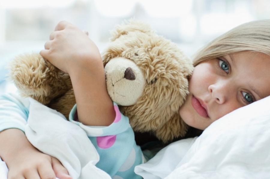 Как остановить кашель у ребенка ночью: простая инструкция