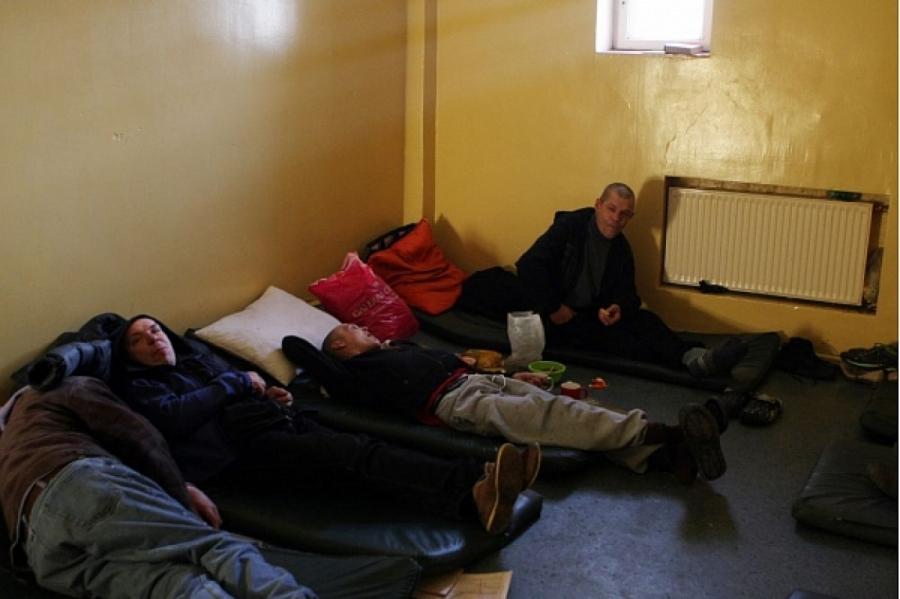 Вспышка Covid-19 констатирована в рижском приюте для бездомных