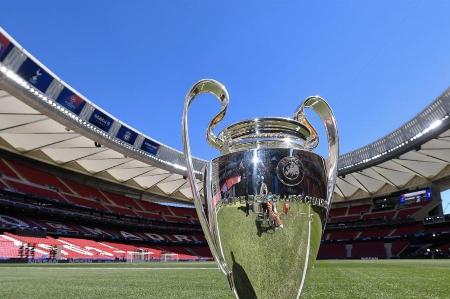 УЕФА объявил о переносе всех своих турниров на неопределенный срок