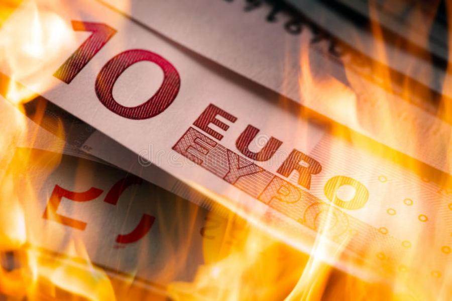 В Германии предупредили об угрозе краха евро
