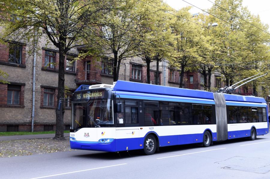 Версия: в Риге готовится приватизация трамваев и троллейбусов
