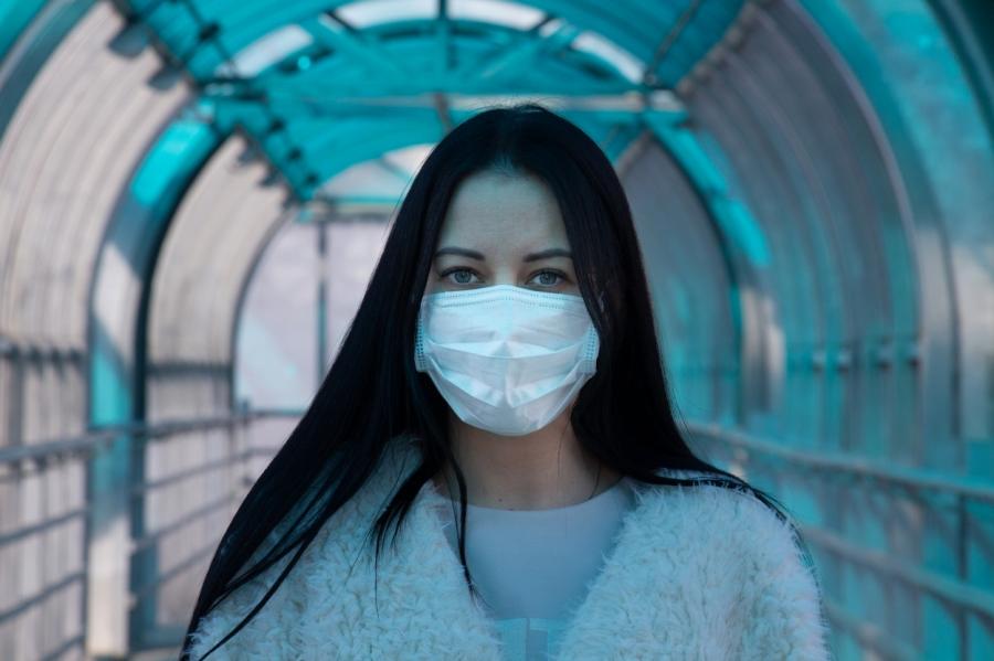 Правильное использование маски способно значительно снизить риск заражения