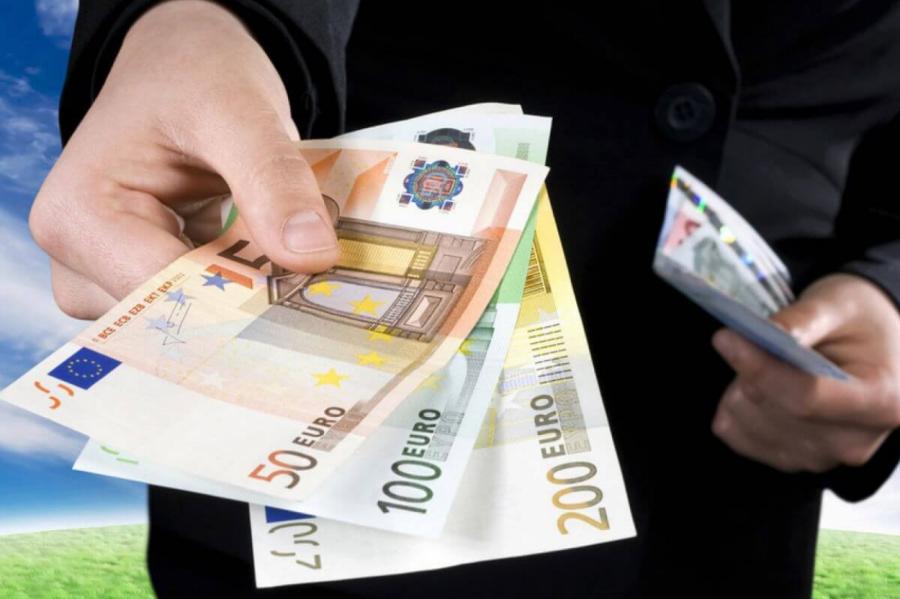 Чрезвычайные кредиты: латвийским должникам разрешили отдавать дольше и меньше