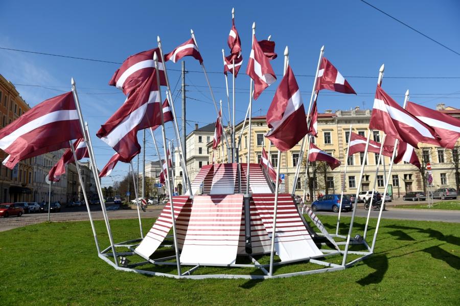 Опрос: жители Латвии рассказали, собираются ли они отмечать 4 мая