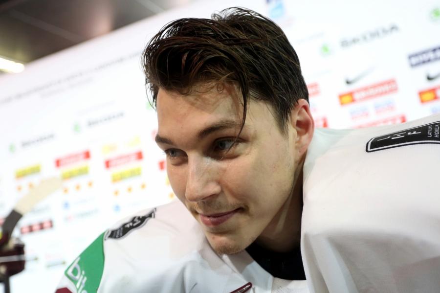 Звезда латвийского хоккея рассказал, как держит себя в форме на карантине