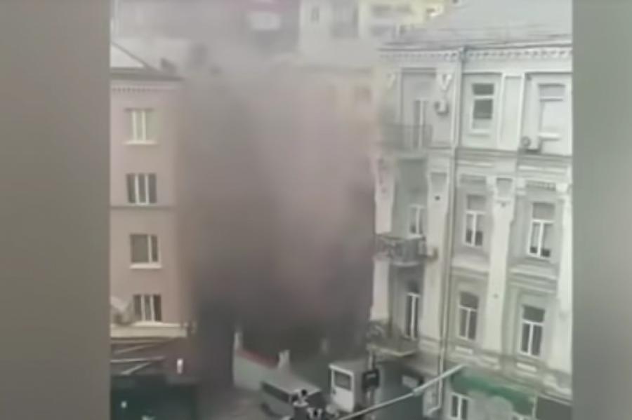 На Украине у офиса политического деятеля прогремел взрыв (+ВИДЕО)