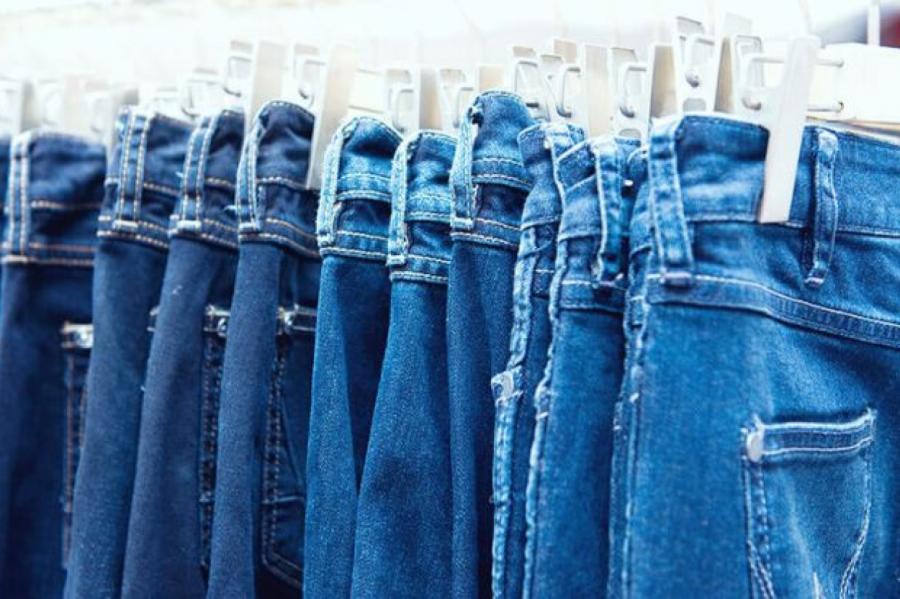 Что делать, если джинсы красятся