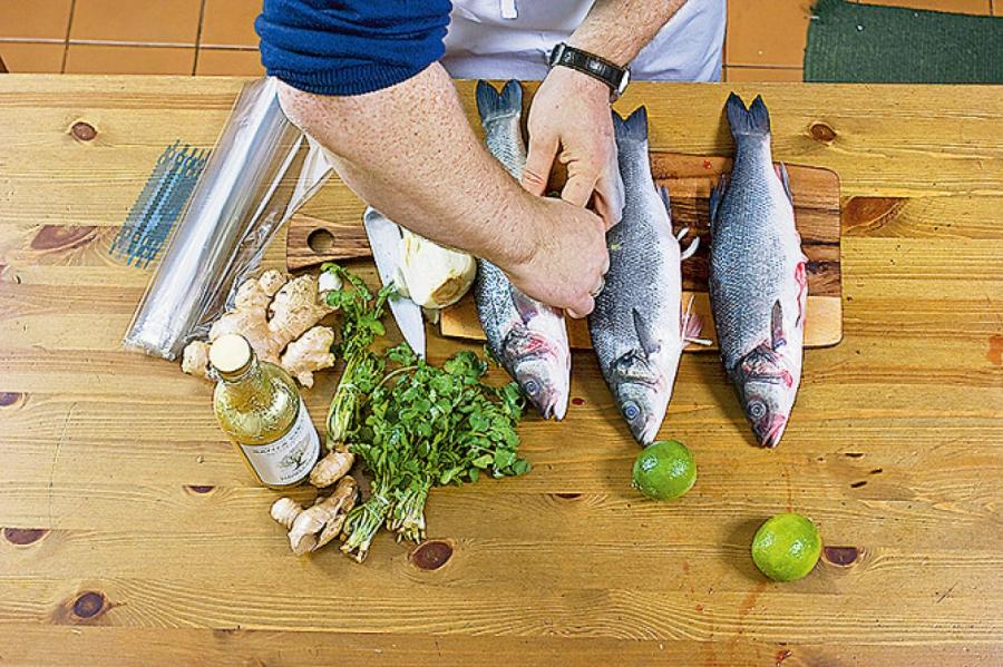 Известный повар раскрыл беспроигрышный рецепт приготовления рыбы