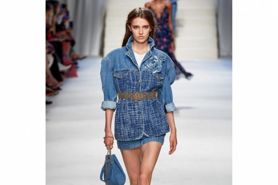 Джинсовые юбки – главный тренд этого лета