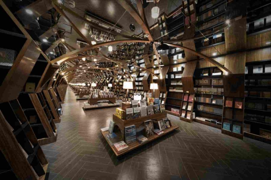 Книжный магазин в Шанхае поражает воображение