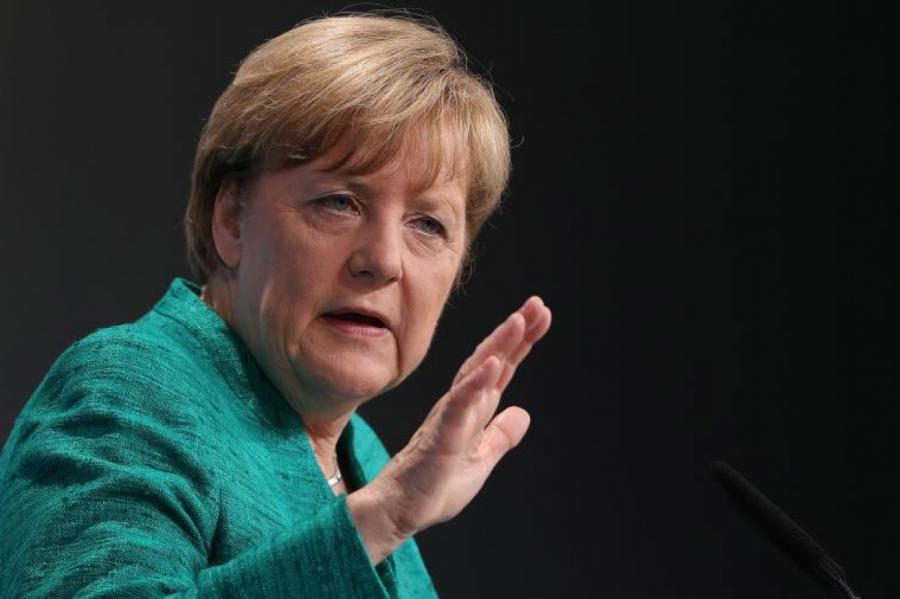 СМИ рассказало о "горячем споре" Трампа и Меркель о "Северном потоке — 2"