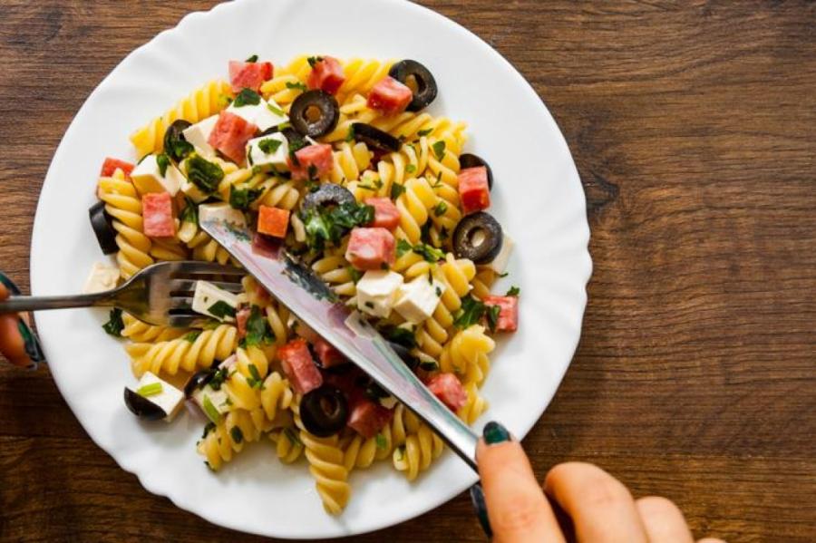 Готовим по-итальянски — 5 идей для салата с макаронами