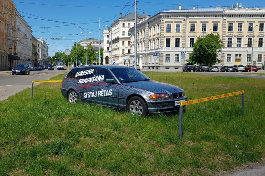 BMW – не диагноз! Латвийские водители возмущены социальной рекламой полиции