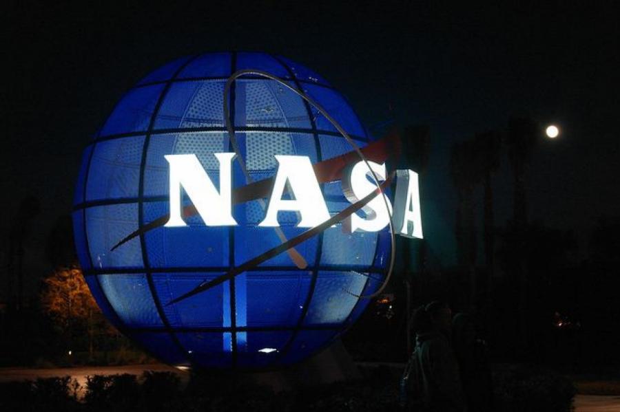NASA заключило контракт на жилой блок окололунной станции