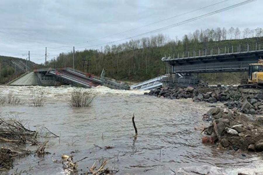 Из-за рухнувшего моста часть грузов из Мурманска уйдет в Латвию