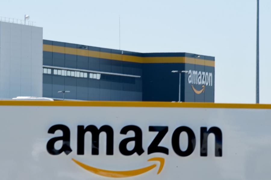 Amazon запретила полиции использовать ее технологии для распознавания лиц