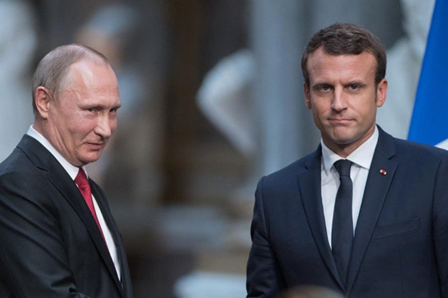 Москва и Париж работают над визитом Макрона в Россию