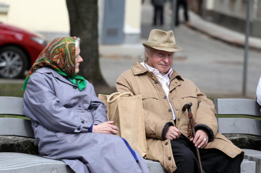 ЦСУ: население Латвии сильно стареет. Выросло число людей в возрасте «за 60»