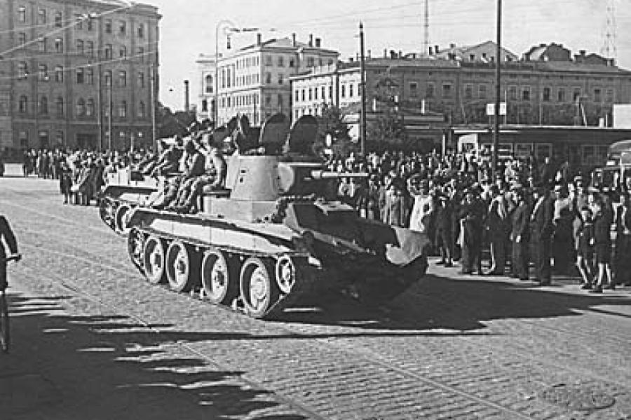 «Захватить и удерживать»: 1940 год в документах Красной армии