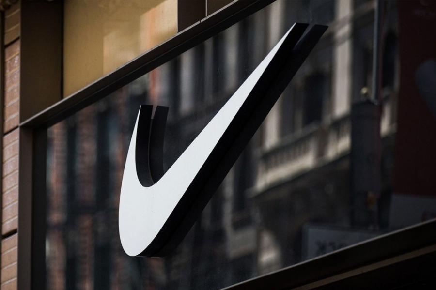 Nike терпит убытки в размере $790 млн. за четвёртый квартал 2020 года.