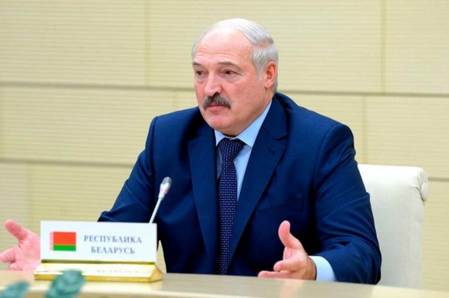 Эксперт: Путин больше не может поддерживать Лукашенко