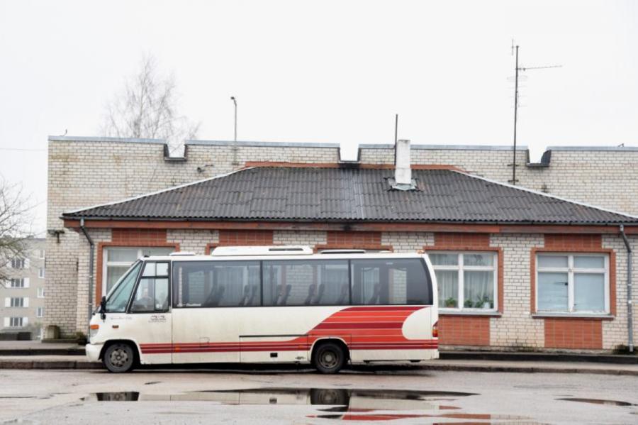 В автобусах Валка-Рига-Валмиера-Валка вместе с больным Covid ехали 109 человек