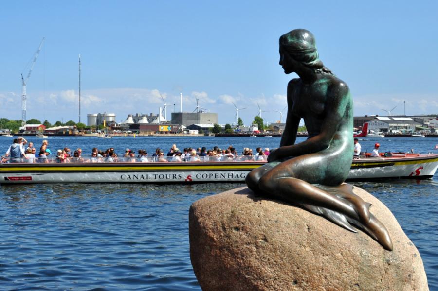 Знаменитую датскую русалочку "обвинили" в расизме