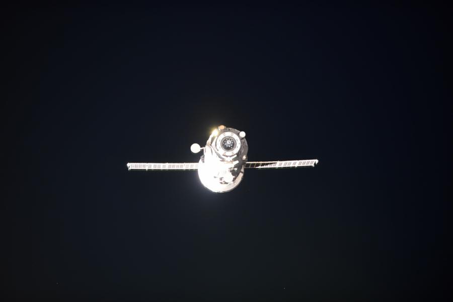 Покинувший МКС корабль "Прогресс" с мусором сошел с орбиты и разрушился