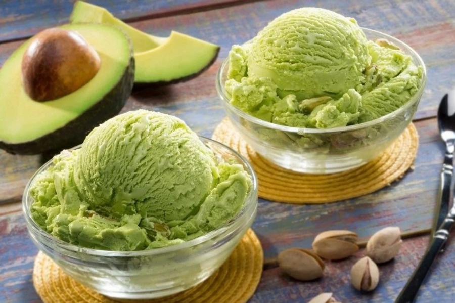 Мороженое из авокадо: как приготовить полезный десерт, на котором все помешались