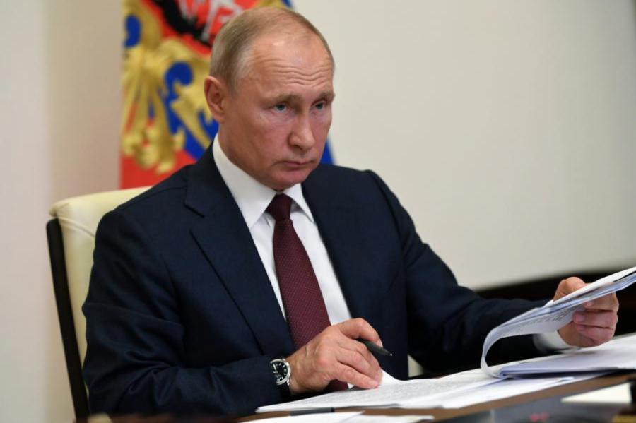Сенсация, чтобы это значило?! Путин поиграл с ручкой во время совещания (ВИДЕО)