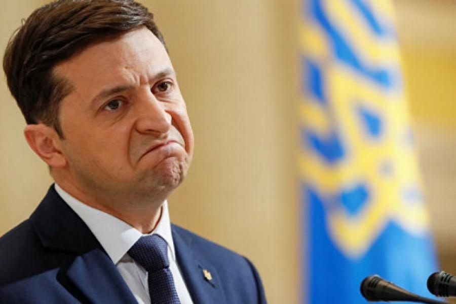Уровень недоверия к Зеленскому на Украине вырос до 53%